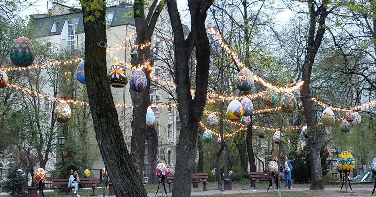 Ukrainians in BR decorate Easter eggs, reflect on war and home: ‘We want to show our culture’ | Entertainment/Life