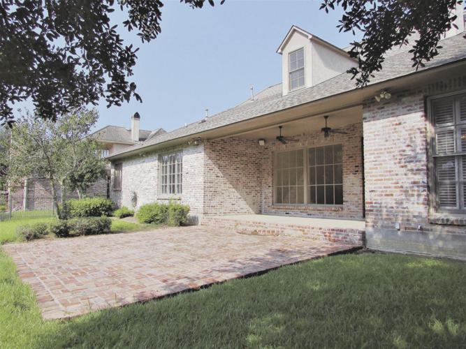 Country Club West 17521 Pecan Shadows Drive Real Estate