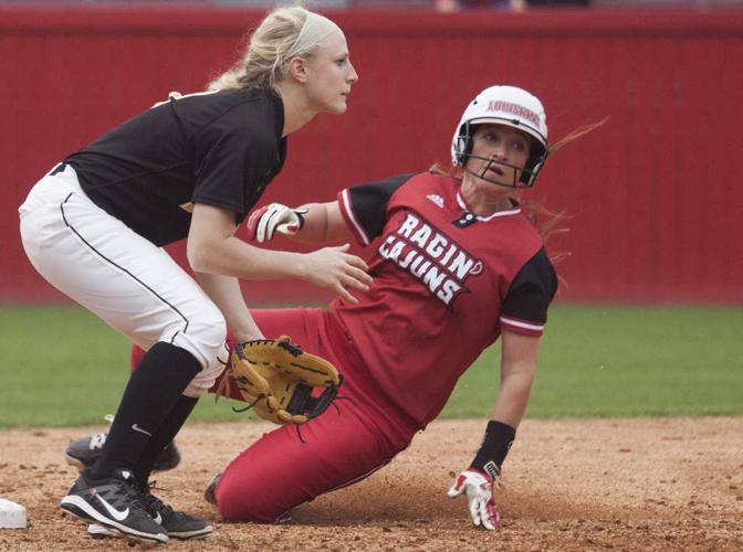 Cajuns softball team wins tournament opener UL Ragin' Cajuns