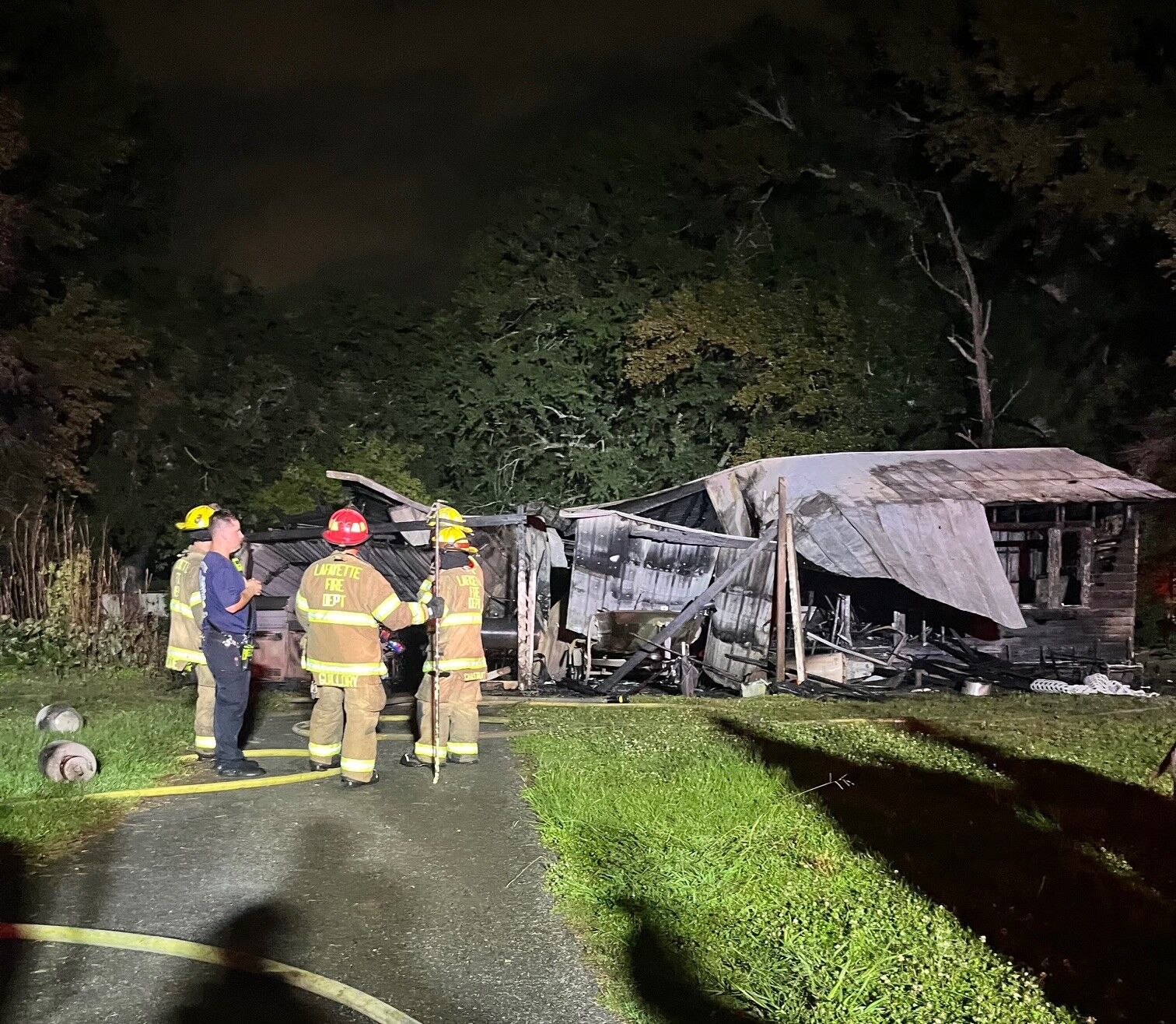 Man dies in late-night Lafayette house fire | News | theadvocate.com
