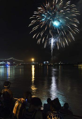 4th july fireworks baton rouge