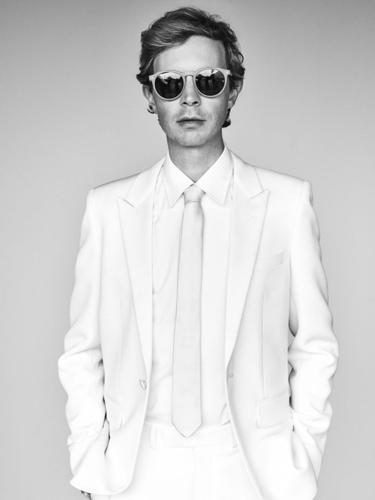 Beck press still for Red