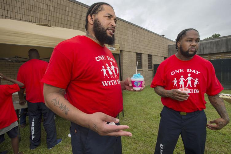 East Baton Rouge inmates celebrate graduation from faithbased program