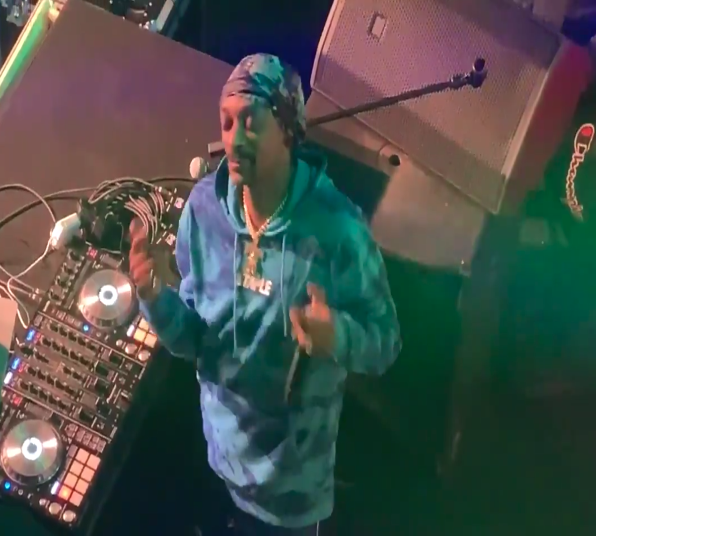 Watch Snoop Dogg Dances To Get The Gat An Lsu Football