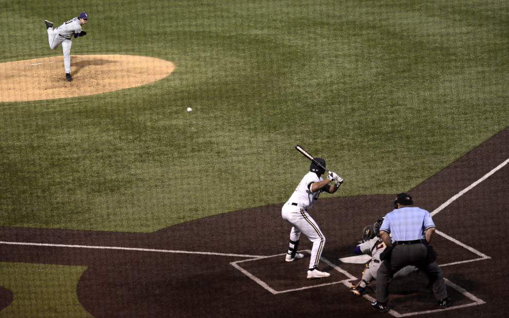 LSU baseball postgame: Tigers defeat Vanderbilt 4-2 _lowres