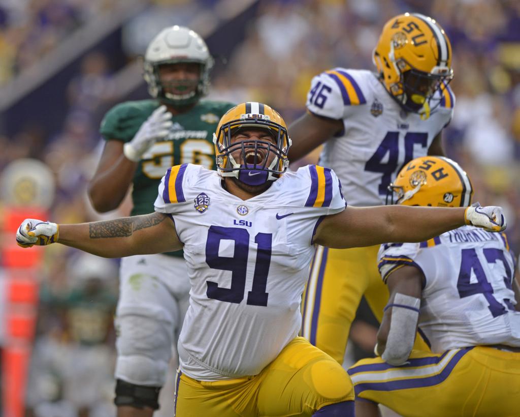 BRPROUD  LSU's Joe Burrow, Justin Jefferson lead AP all-bowl team