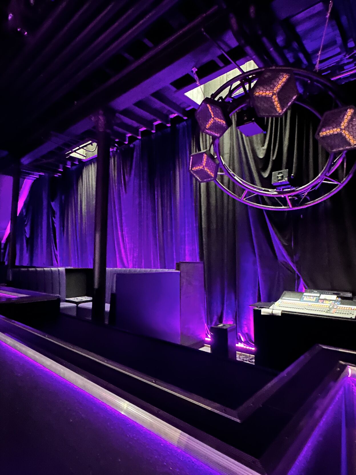 New nightclub, Violet, opens in downtown Baton Rouge | Entertainment