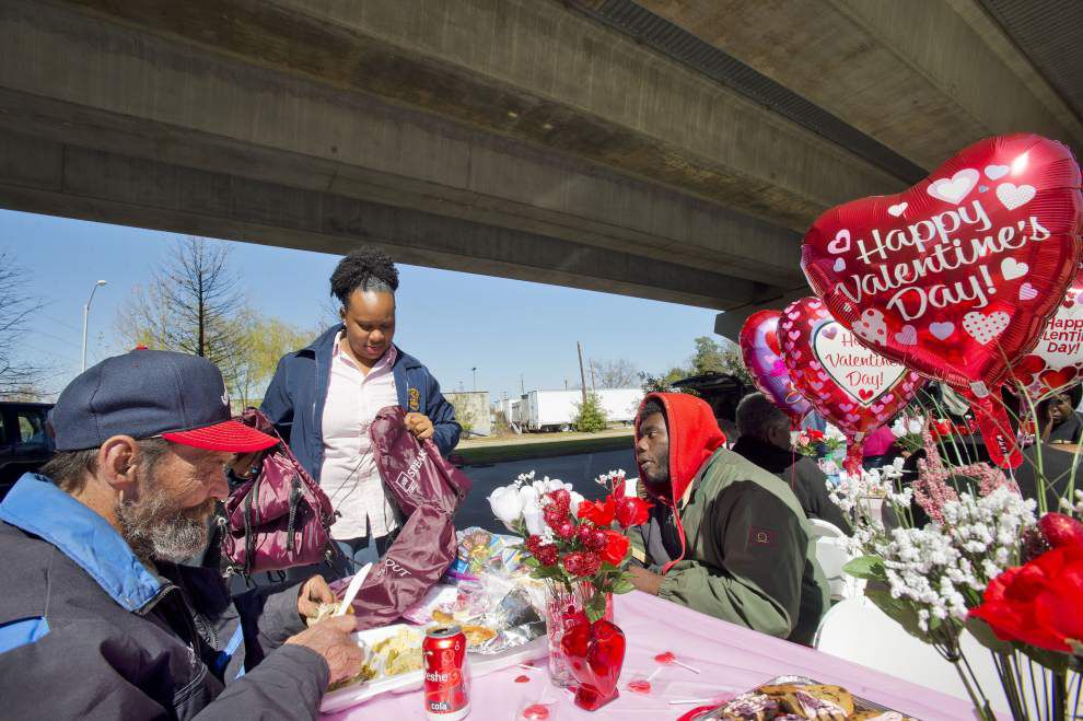 Photos: Valentines for the homeless _lowres