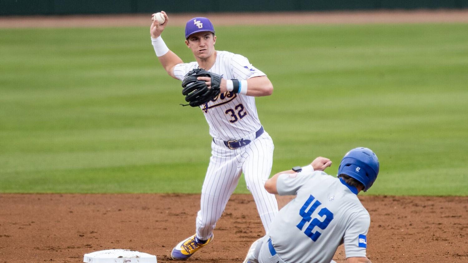 Die Schlagmänner der LSU-Baseballmannschaft im ersten Studienjahr schlagen ...
