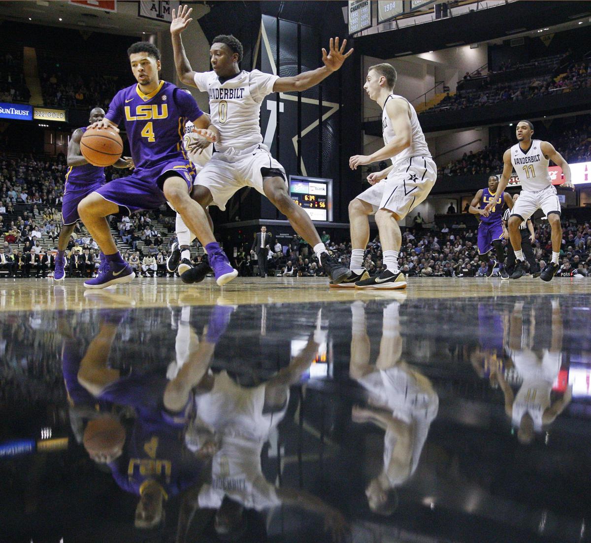 Lsu S Nashville Trip Ends On Rough Note As Team Falls On Road To