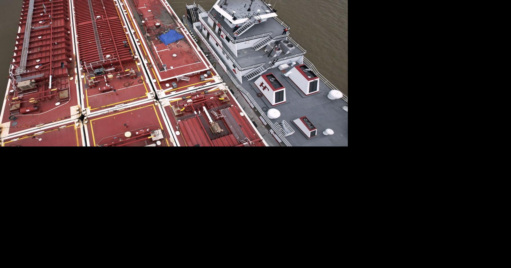 Two die in Missouri when helicopter crashes into a barge in the Mississippi River