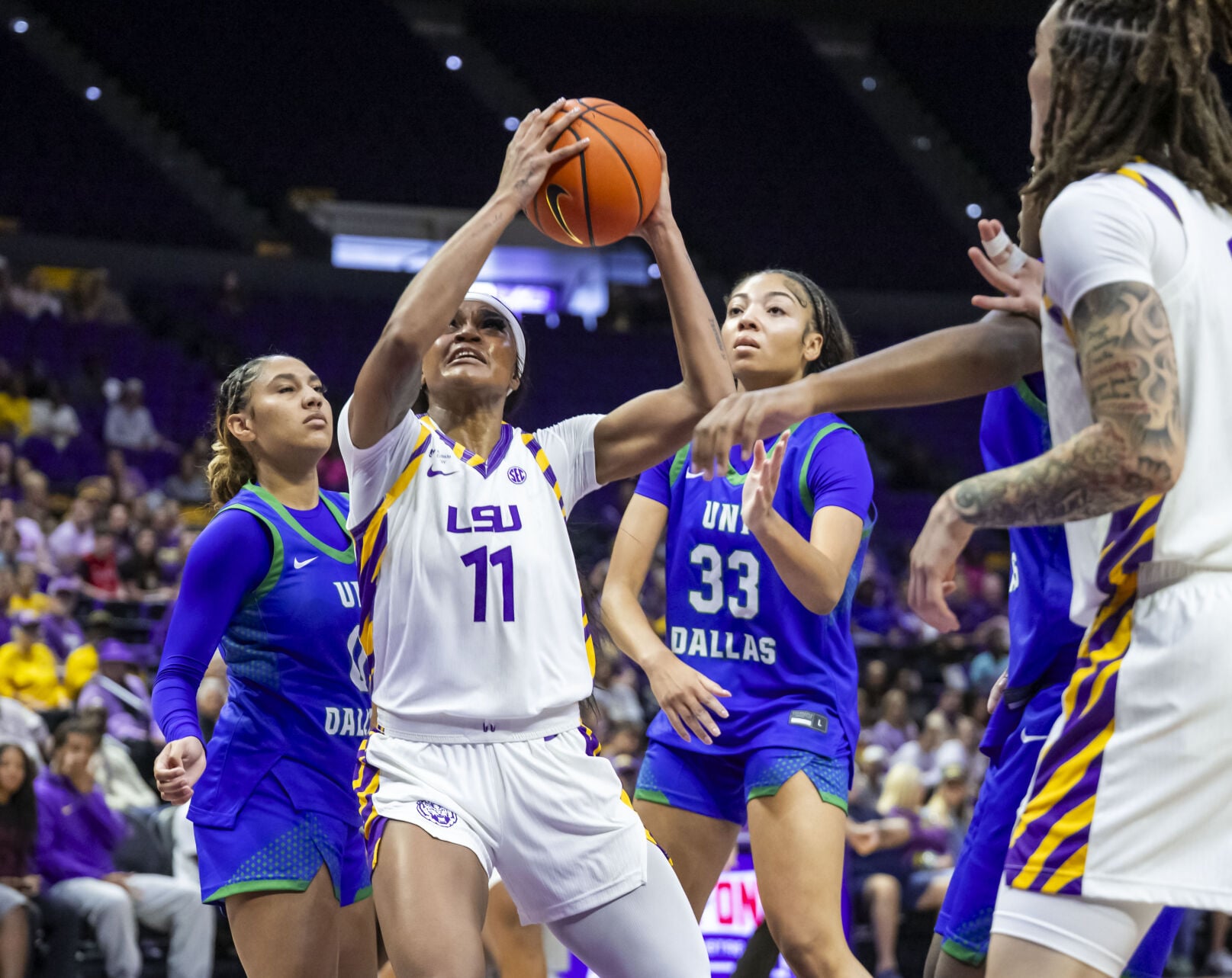 NO.lsuwomen.102326_4138 MJ.JPG
