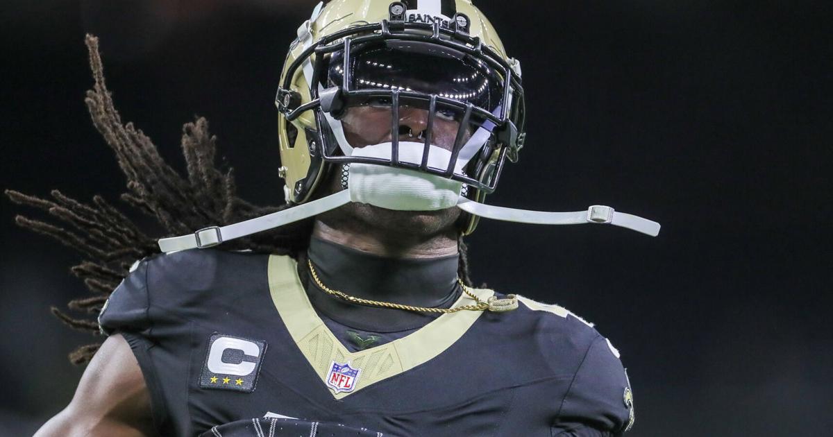 Saints RB Alvin Kamara has surpassed an NFL legend in a major statistical ...