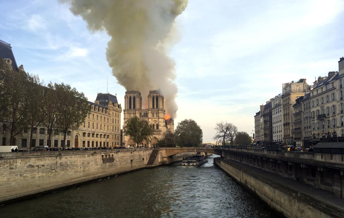 APTOPIX France Notre Dame Fire