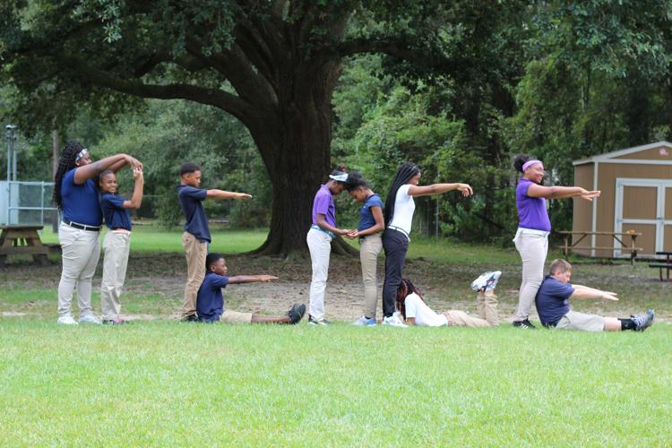 Students at Woodland Park emphasize peace, Livingston/Tangipahoa