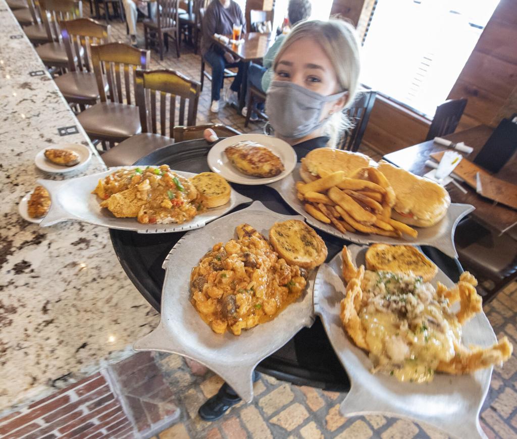 Mid City Beer Garden Expands Its Menu Game With Favorites From Chelsea S Cafe Food Restaurants Theadvocate Com