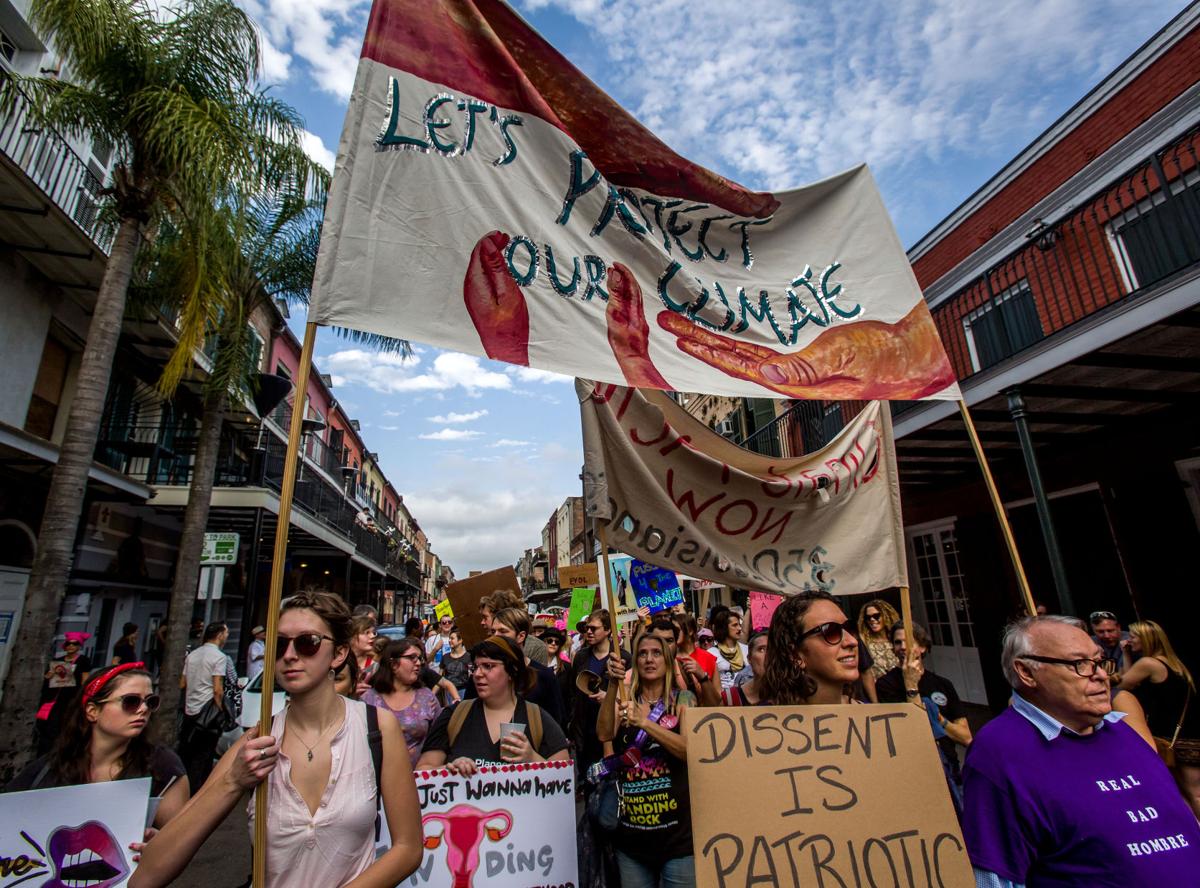 More than 10K join Women's March in New Orleans in opposition to new