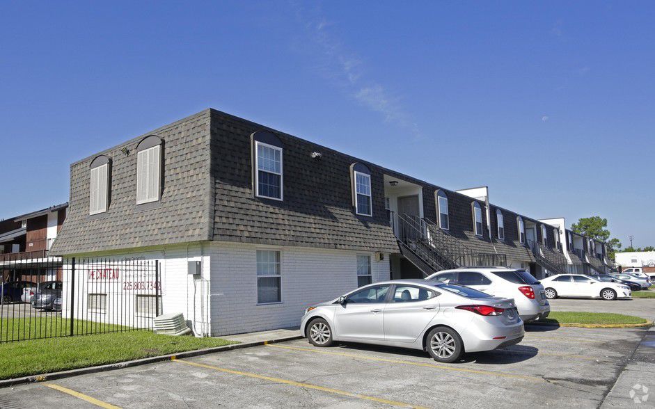 NGUYEN VAN CHUYEN Nguyễn Văn Chuyền