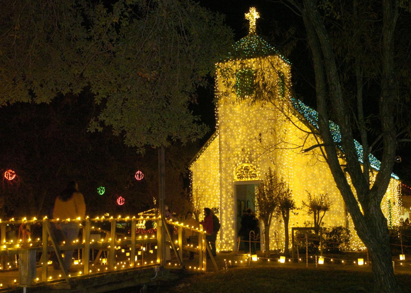 Acadian Village Christmas Lights 2022 Schedule Don't miss these events in the Acadiana and outlying areas of south