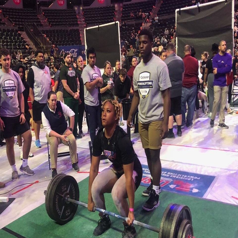 Wells adds to his state powerlifting record