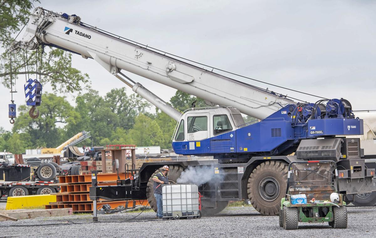 BR.coronatrucking.adv. 0027 bf.JPG