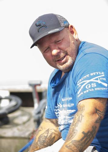 BR.lakechaslng.010.adv