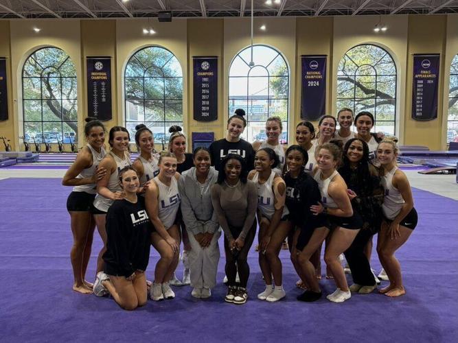 Legendary gymnast Simone Biles visits LSU gymnastics team | LSU ...