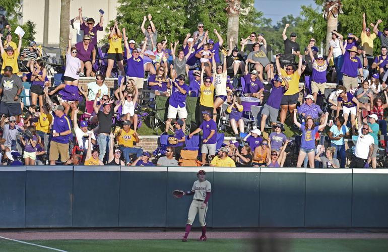 LSU's season ends in extra innings loss to Florida State on walk-off single  in super regional