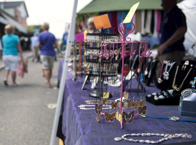 Residents enjoy music, shopping at Denham Springs festival