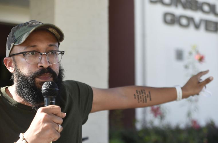 ACA.cityhallprotest2.082420