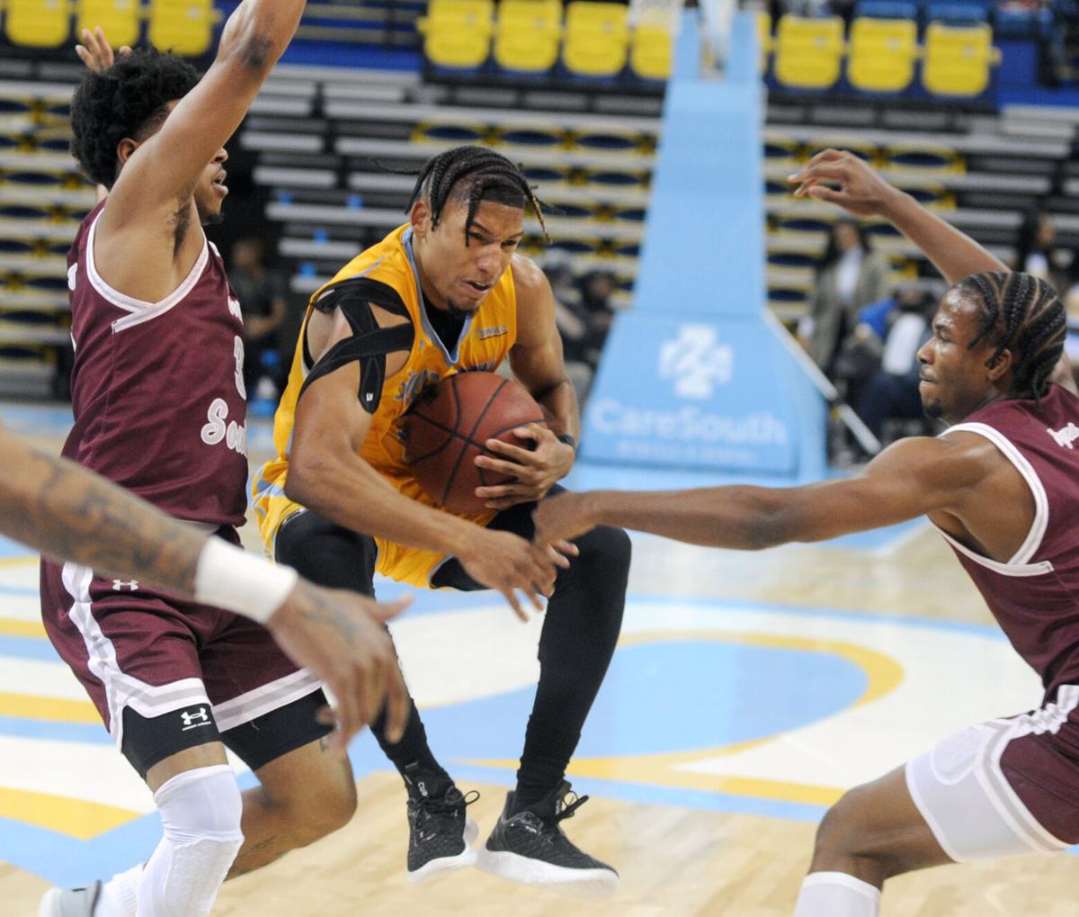 Southern men drop game to Texas Southern Southern