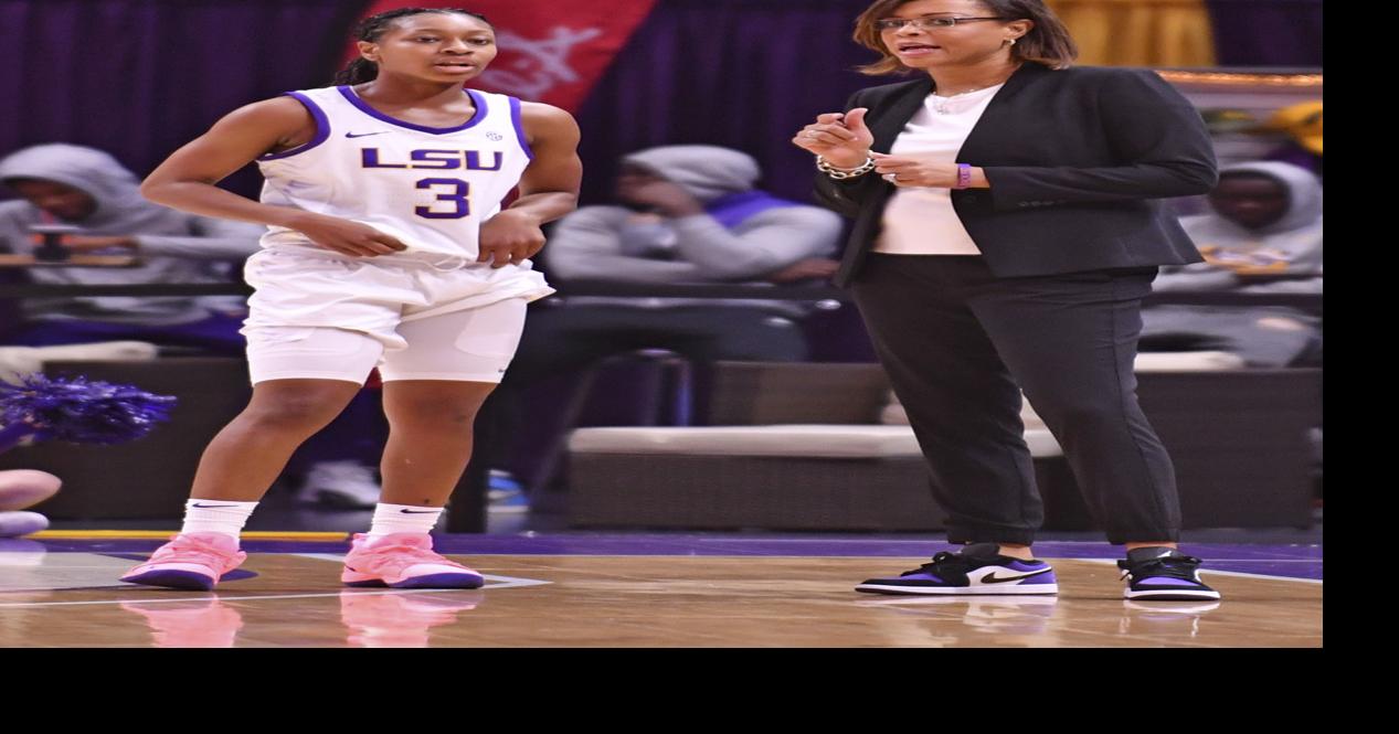 Former LSU women's basketball coach Nikki Fargas in talks to become Las