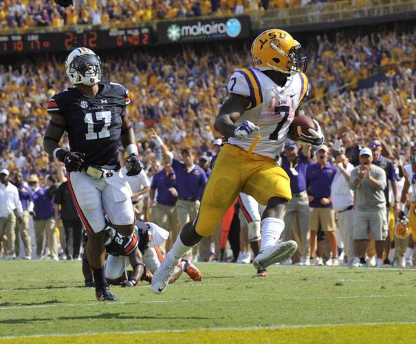 Photos Lsu Running Back Leonard Fournette Runs For The Heisman Trophy Lsu 