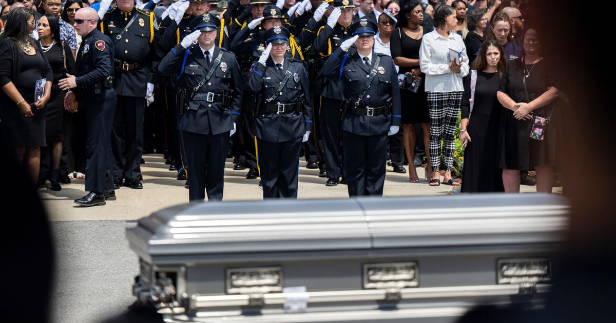 Fallen Officer Rip Loved ones share their goodbye at fallen officer funeral | News ...