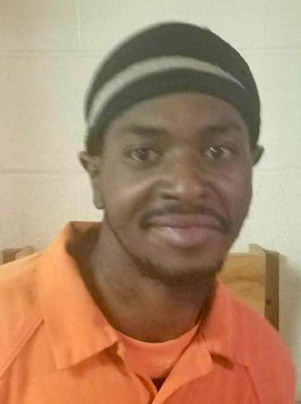 Clinton man arrested after mother sends note to school saying she's