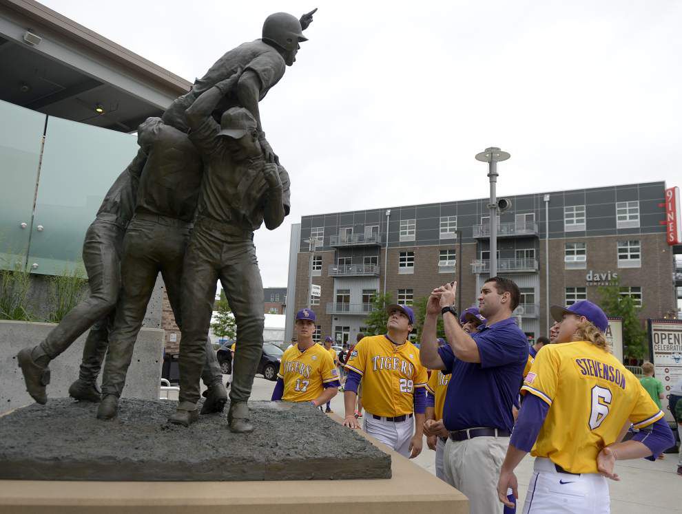 Photos: LSU visits TD Ameritrade Park, takes selfies with iconic 'Road to Omaha' landmark _lowres