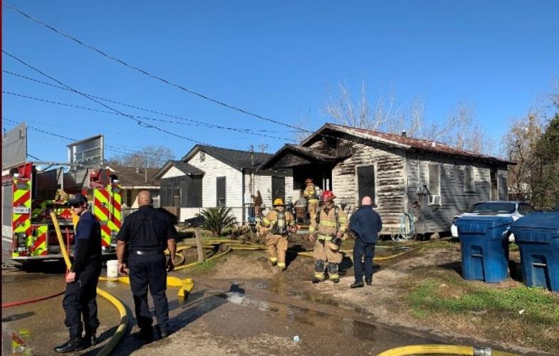25 firefighters respond to Lafayette fire that claims life of puppy ...