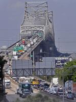 Bridge repairs on Mississippi River spell trouble across Baton Rouge area: 'It's a real mess'