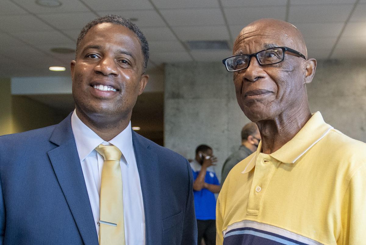 Southern to promote Jason Rollins to head coach, sources say Southern