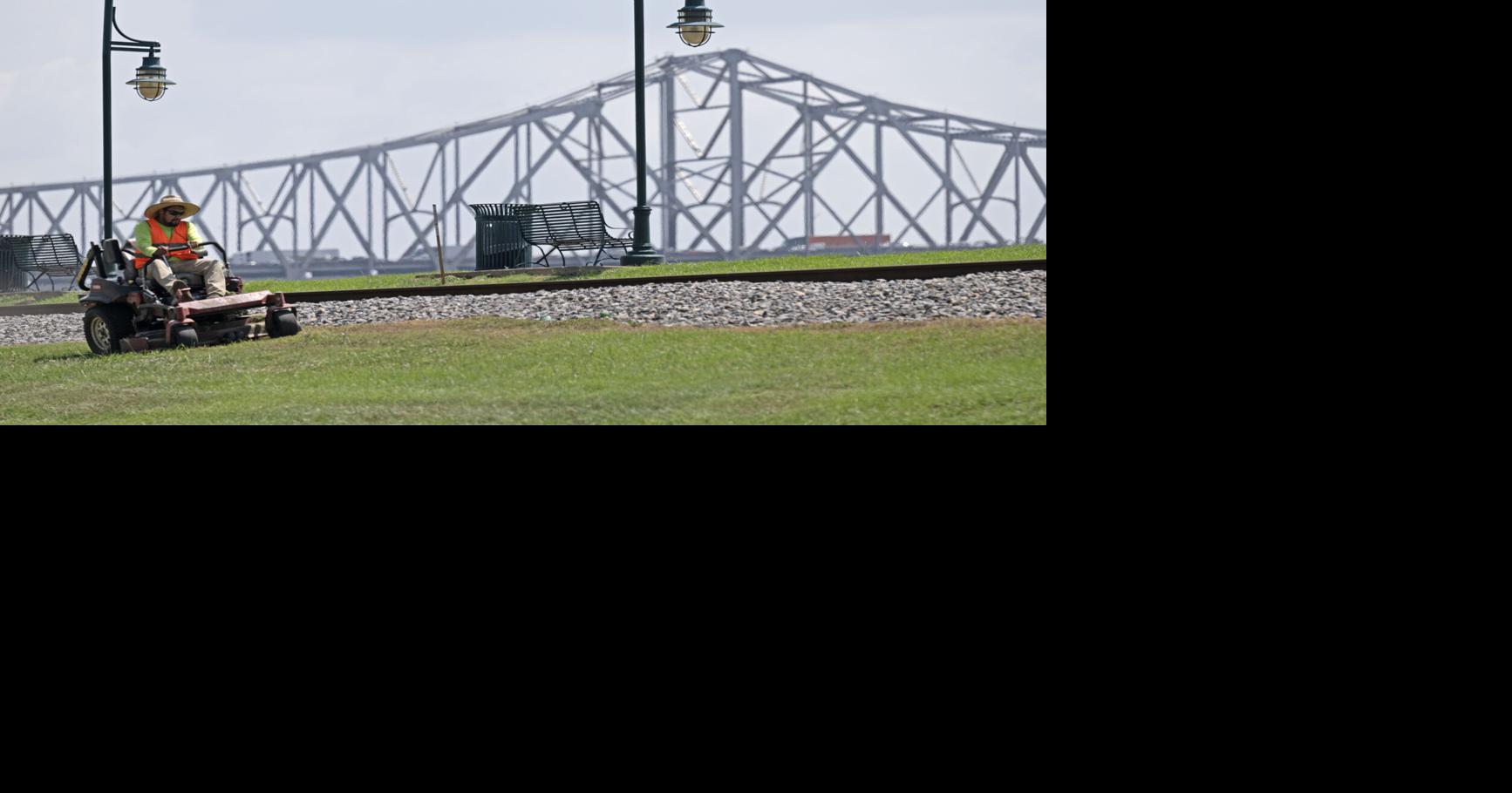 How long is River Road? Where does it begin and end in Louisiana? Here's what we found.