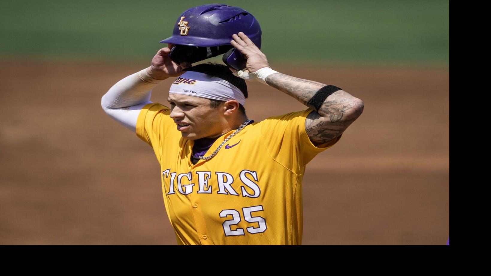 Jay Johnson has an injury update on Omar Serna. Here’s where the LSU ...