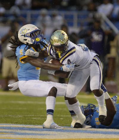Southern S Offense Stumbles In Rainy Homecoming Loss Against