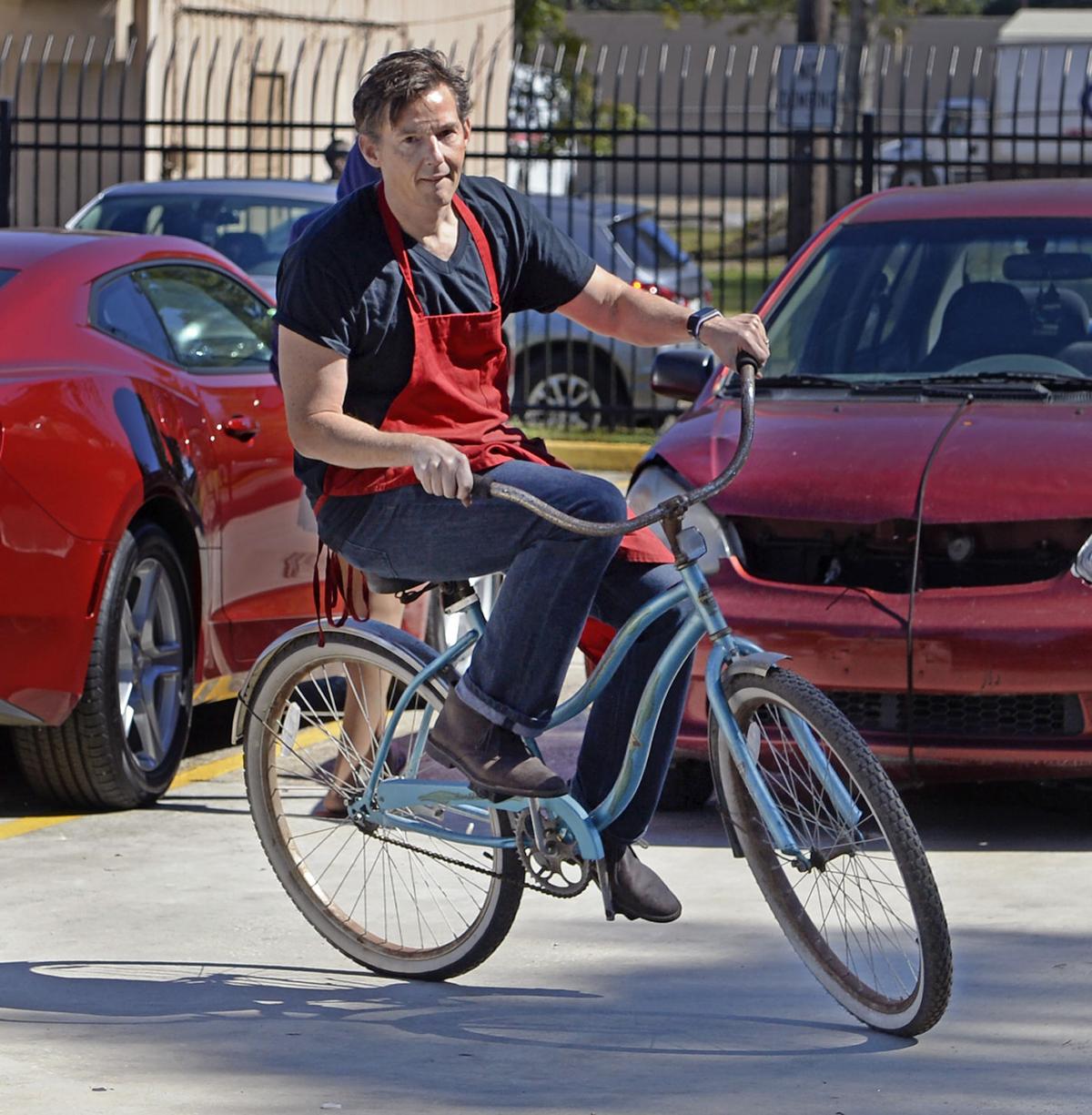 Want to read a pleasant bike story? So would Bike Baton Rouge; here's