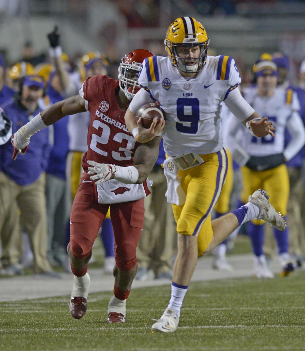 lsuarkansasfootball.111118 HS 2416.JPG