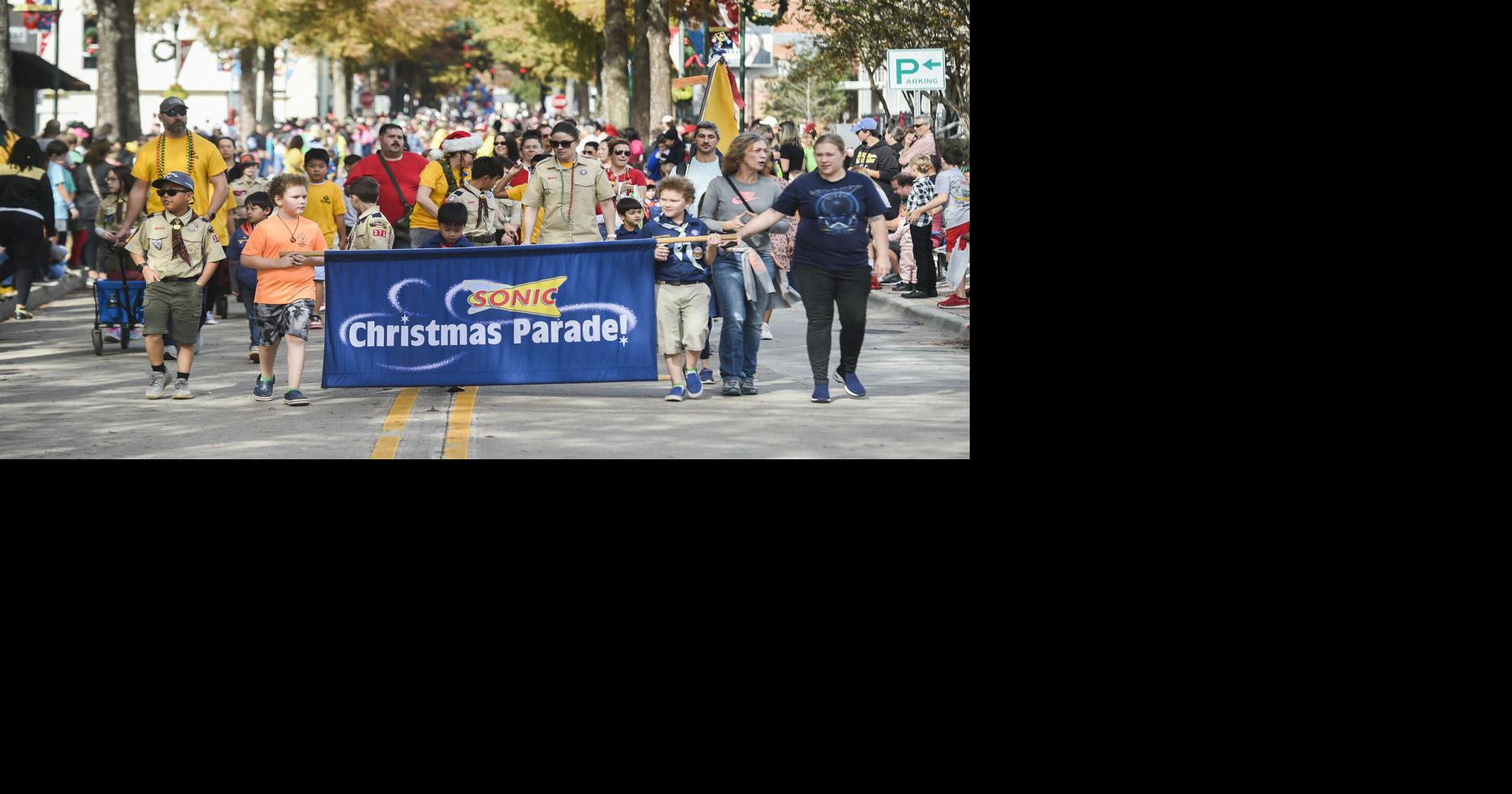 Photos Sonic Christmas Parade Photos