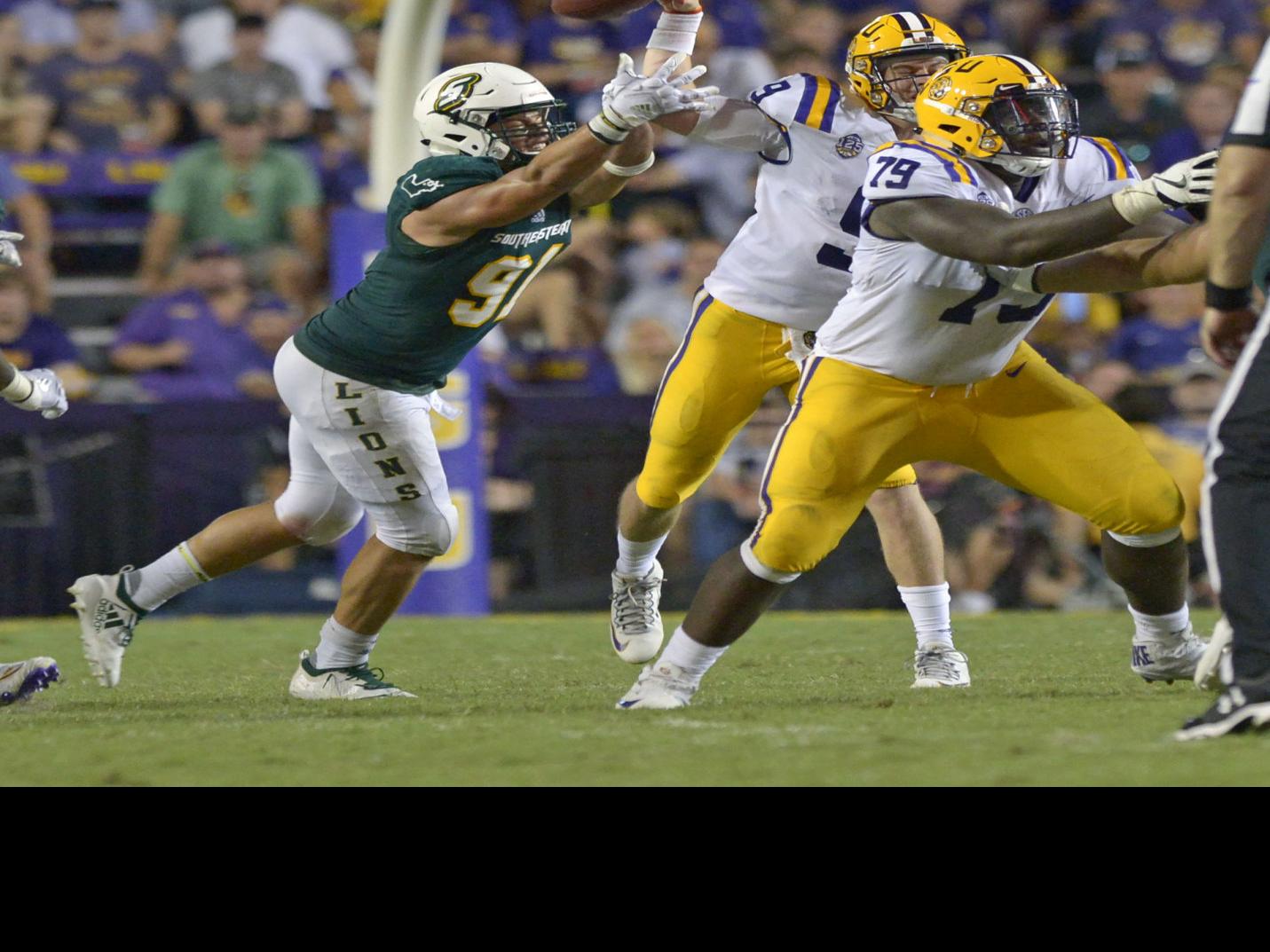 Southeastern Linebacker Isaac Adeyemi Berglund A Native Of Nova