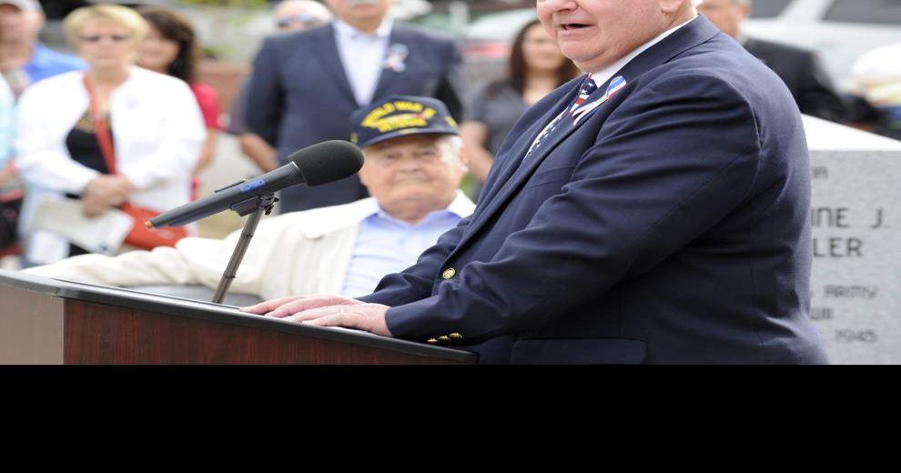 Carencro Mayor Glenn Brasseaux announces retirement after 19 years in