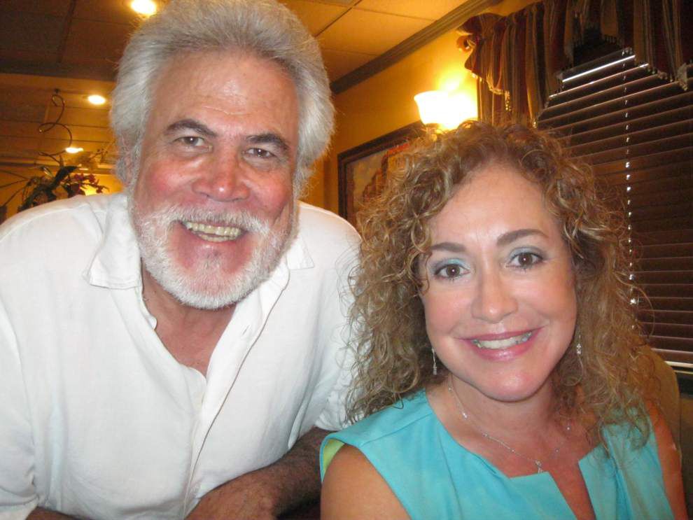 Leading Ladies Guild shows support for Jefferson Performing Arts Society _lowres
