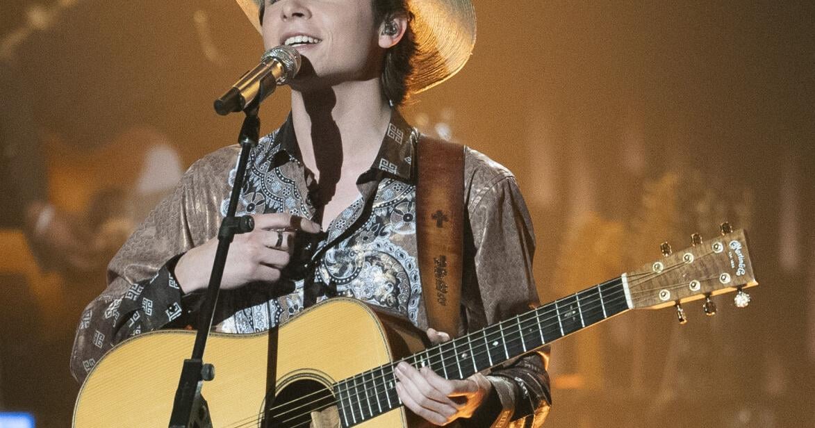 John Foster makes it through the first cut in 'American Idol' finale ...