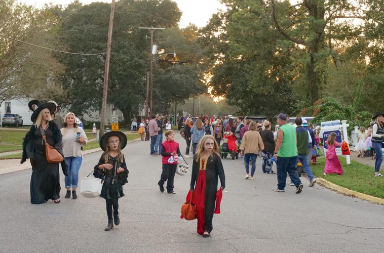 Open doors in St. Francisville trickortreaters on Halloween